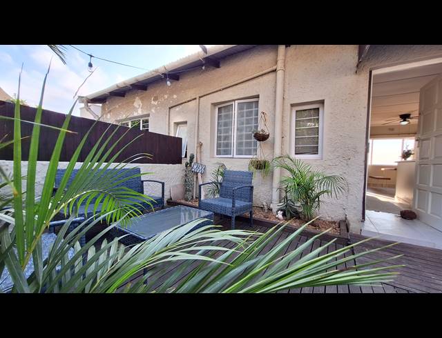 2 BEDROOM APARTMENT RENTED IN MORNINGSIDE